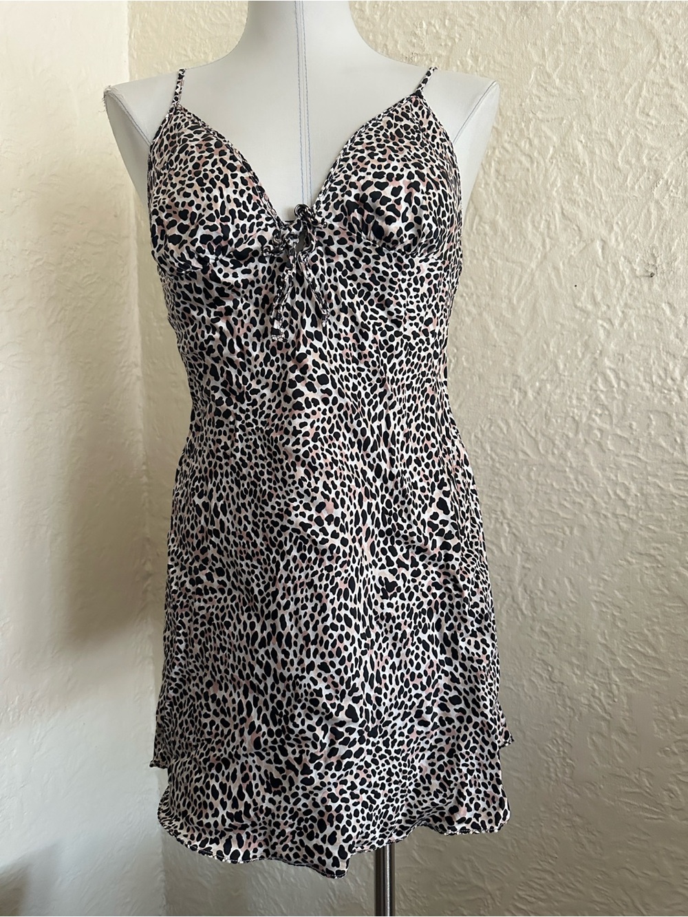 Victoria’s Secret Silk Leopard Slip Medium